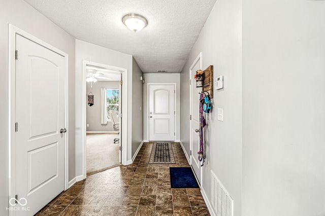 6547 Emerald Ridge Court, Indianapolis, IN 46221