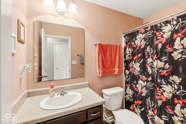 6547 Emerald Ridge Court, Indianapolis, IN 46221