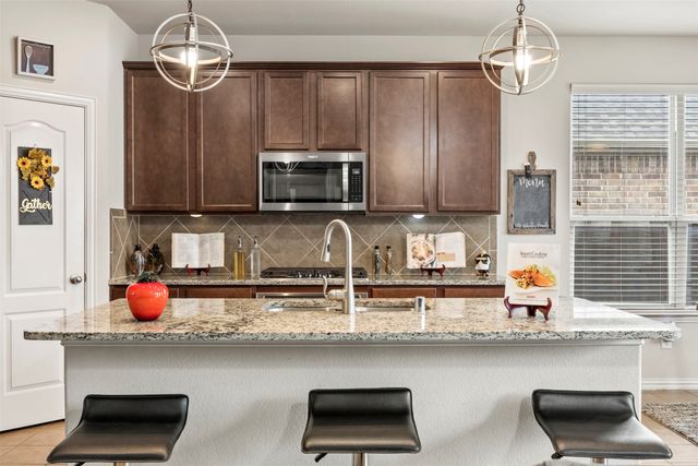 1437 Tanglewood Trail, Northlake, TX 76226