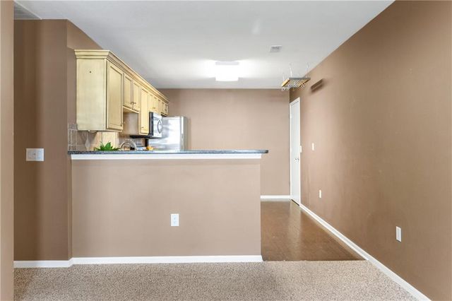 11274 S Pflumm Road, Olathe, KS 66215