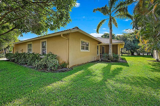 2963 Werwood Court, Wellington, FL 33414