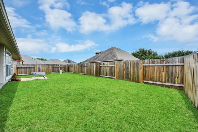 1326 Auburn View Lane, Fresno, TX 77545