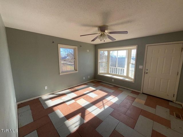 333 North Loretta Street, Greeneville, TN 37745