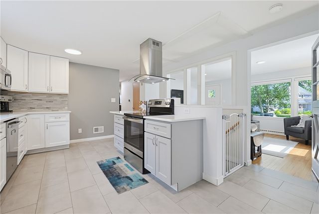 15 Austin Drive, Cumberland, RI 02864