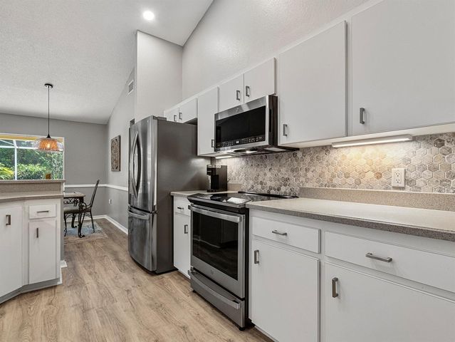 1024 DESTIN DRIVE, Lake Wales, FL 33898