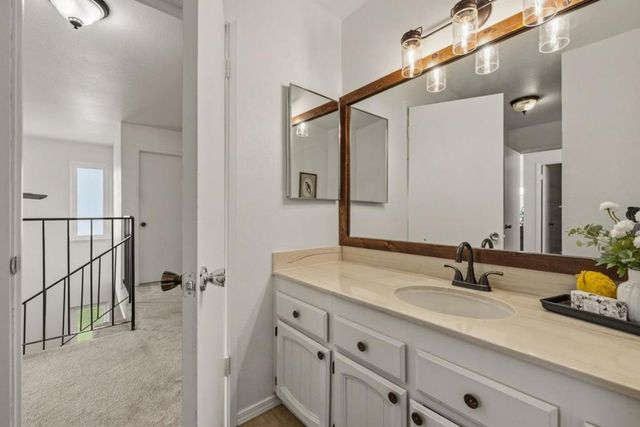 345 Coleridge Drive 70, Salinas, CA 93901