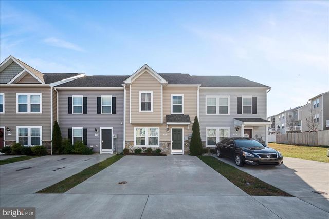 35 MENGEL RD, Martinsburg, WV 25403