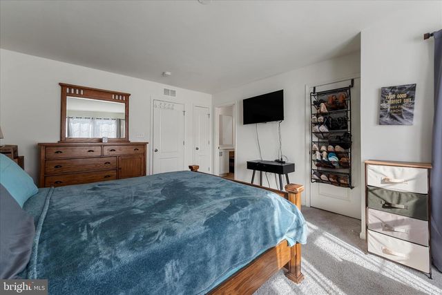 35 MENGEL RD, Martinsburg, WV 25403