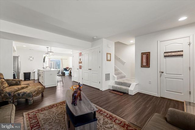 35 MENGEL RD, Martinsburg, WV 25403