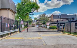 8431 Hearth Drive 1, Houston, TX 77054