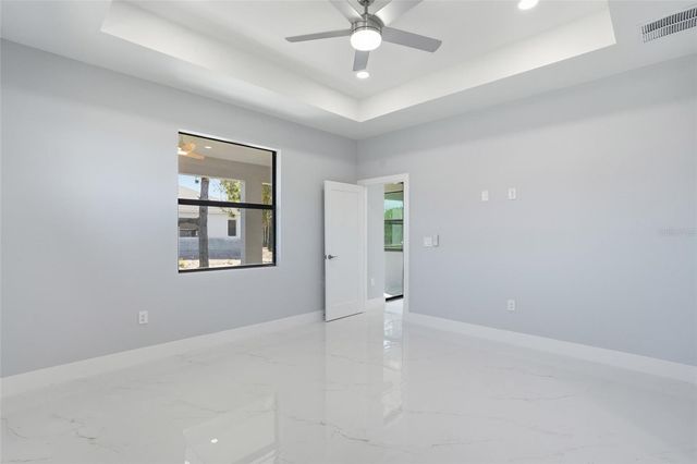 431 PALMYRA AVENUE, Lehigh Acres, FL 33974