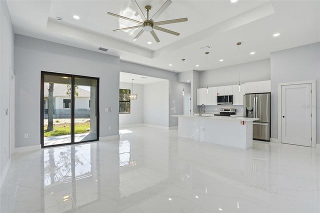 431 PALMYRA AVENUE, Lehigh Acres, FL 33974