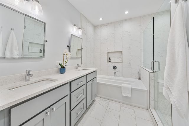 2438 N Western Avenue 1, Chicago, IL 60647