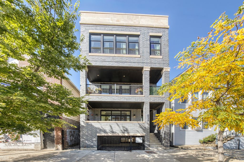 2438 N Western Avenue 1, Chicago, IL 60647