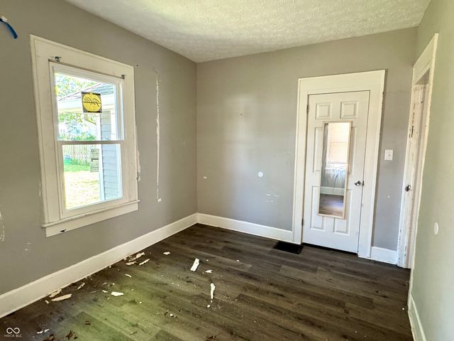 4814 E New York Street, Indianapolis, IN 46201