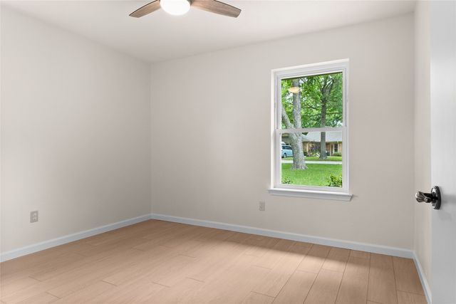 329 Stratford Drive, Hurst, TX 76054