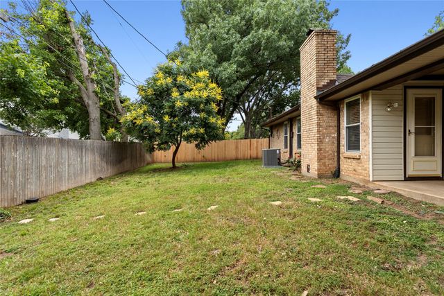 329 Stratford Drive, Hurst, TX 76054