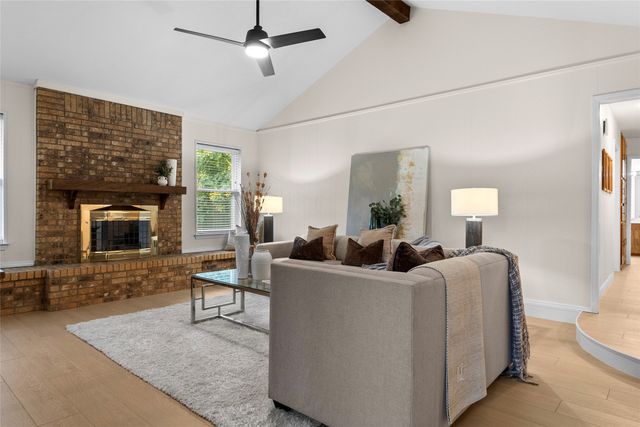 329 Stratford Drive, Hurst, TX 76054