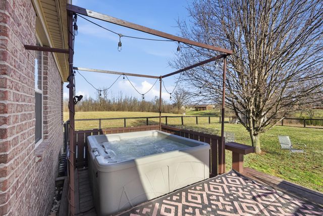 328 Windy Oaks Circle, Richmond, KY 40475