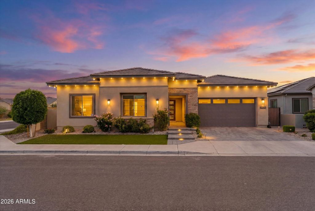 1290 E FICUS Way, Gilbert, AZ 85298
