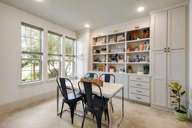 105 Potts ST, Georgetown, TX 78628