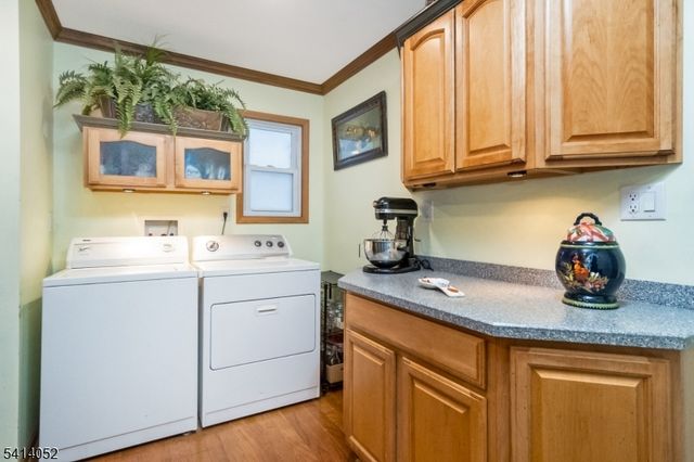 203 Powderhorn Dr, Lopatcong Twp., NJ 08865