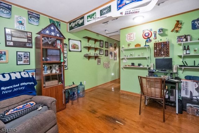 203 Powderhorn Dr, Lopatcong Twp., NJ 08865