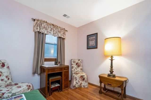 203 Powderhorn Dr, Lopatcong Twp., NJ 08865