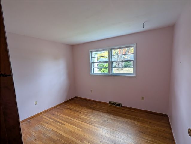 7 Louette Drive, Bradford Town, PA 16701