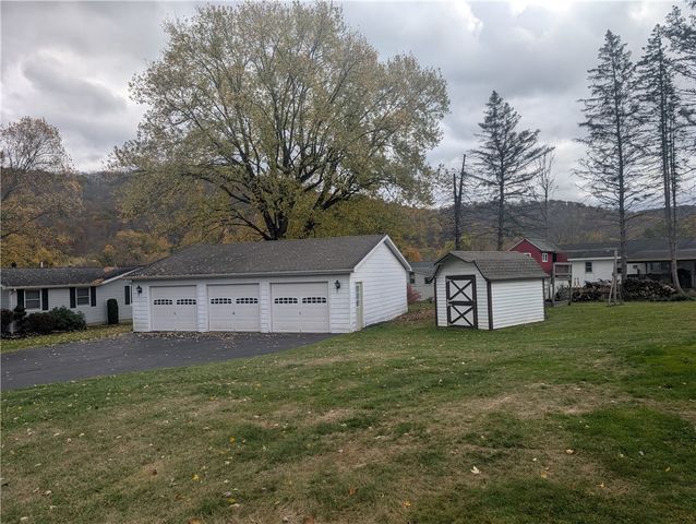 7 Louette Drive, Bradford Town, PA 16701