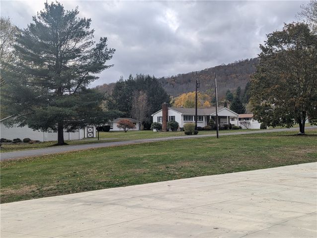 7 Louette Drive, Bradford Town, PA 16701