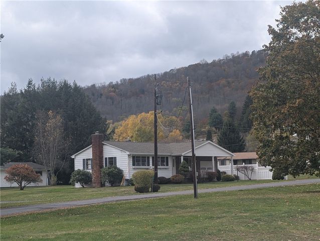 7 Louette Drive, Bradford Town, PA 16701