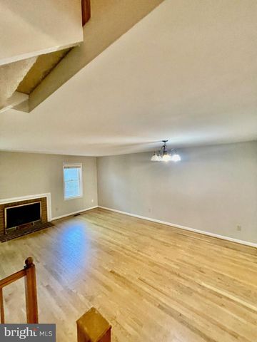 613 N ABINGDON ST, Arlington, VA 22203