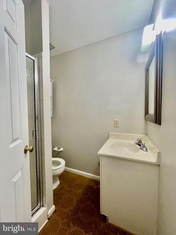 613 N ABINGDON ST, Arlington, VA 22203