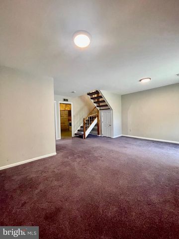 613 N ABINGDON ST, Arlington, VA 22203