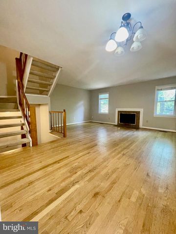 613 N ABINGDON ST, Arlington, VA 22203