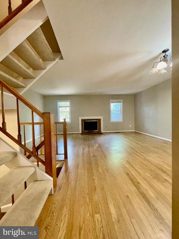613 N ABINGDON ST, Arlington, VA 22203