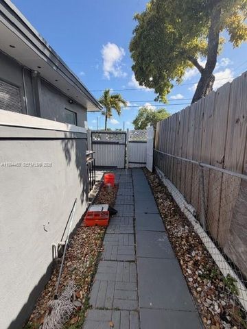 5693 Fletcher St 1-2, Hollywood, FL 33023