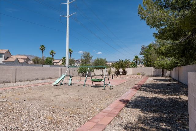 8332 Spring Arts Avenue, Las Vegas, NV 89129