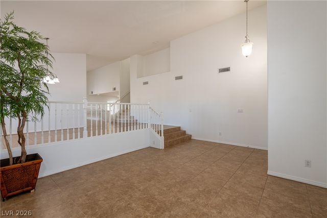 8332 Spring Arts Avenue, Las Vegas, NV 89129