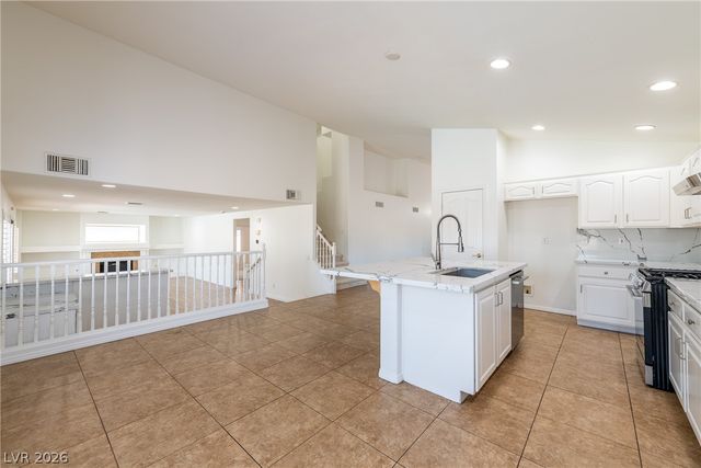 8332 Spring Arts Avenue, Las Vegas, NV 89129