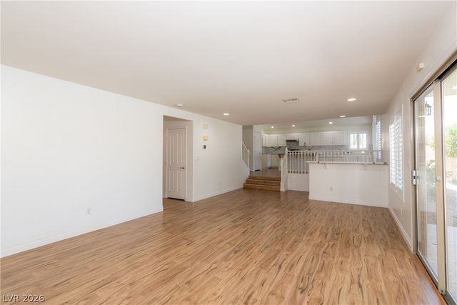 8332 Spring Arts Avenue, Las Vegas, NV 89129