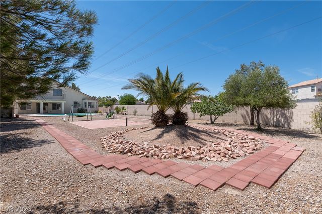8332 Spring Arts Avenue, Las Vegas, NV 89129