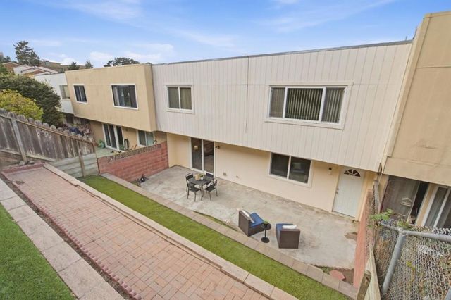 67 Saint Marks Court, Daly City, CA 94015