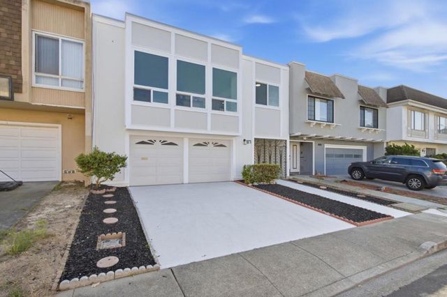 67 Saint Marks Court, Daly City, CA 94015