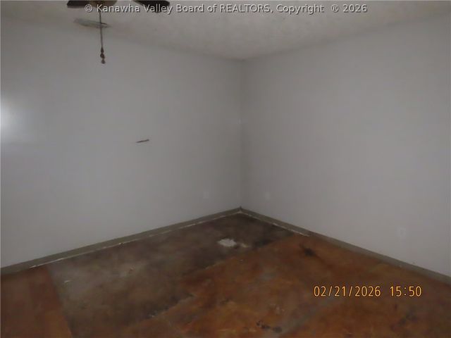 2122 Valley Grove Road, Charleston, WV 25311