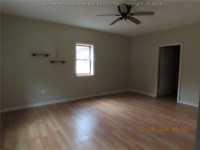 2122 Valley Grove Road, Charleston, WV 25311