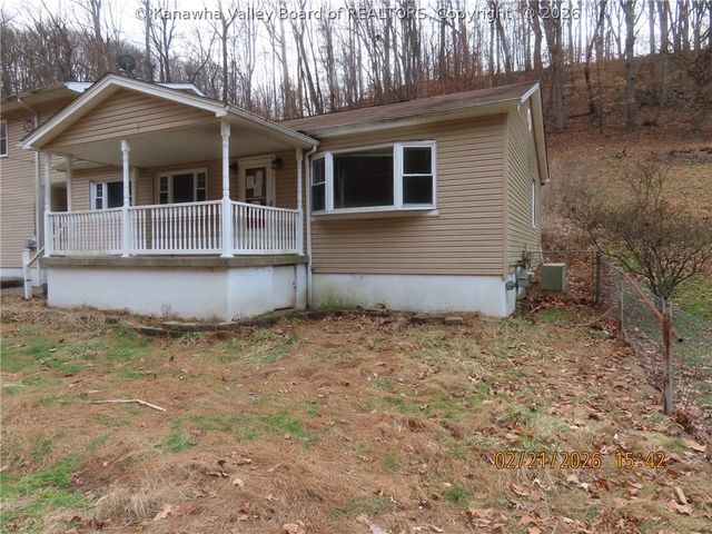 2122 Valley Grove Road, Charleston, WV 25311