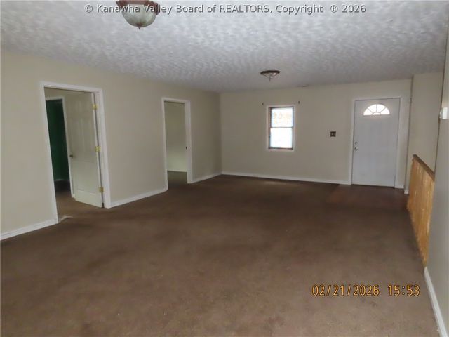 2122 Valley Grove Road, Charleston, WV 25311