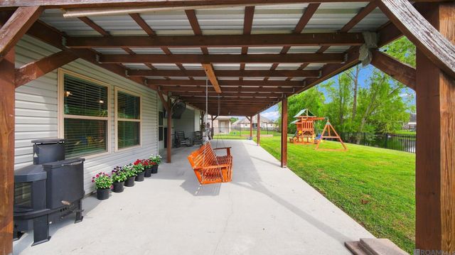 4755 E Sunset Loop, Addis, LA 70710